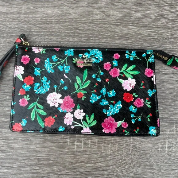Kate Spade Black Floral Patent Wristlet - Picture 1 of 15